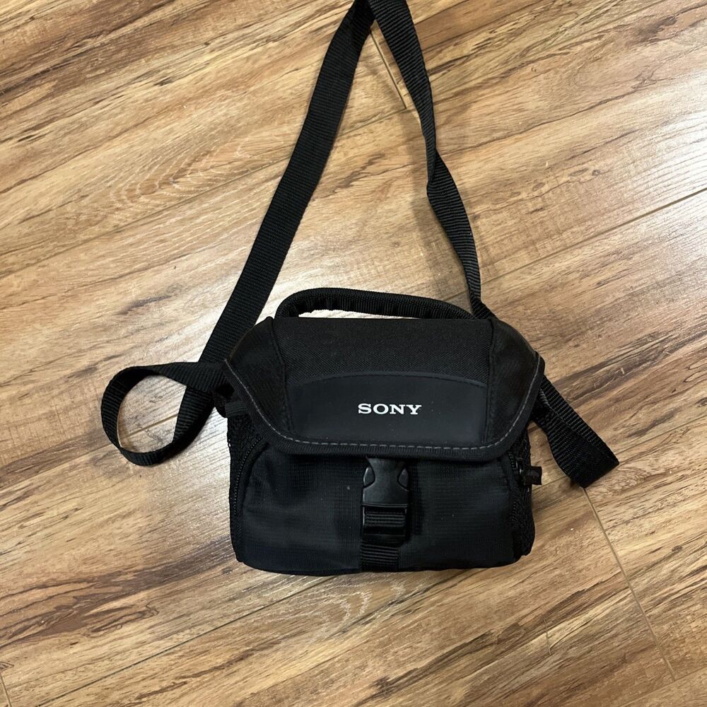 SONY camera case hand carry or adjustable strap black padded